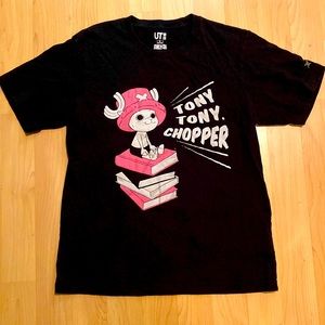 Uniqlo medium One Piece Tony Tony Chopper tee